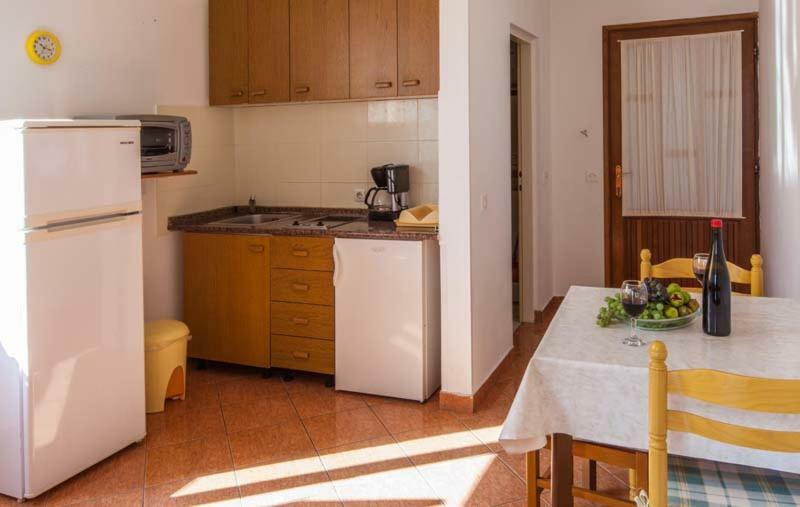 Apartmani Mudronja Murter Exterior foto