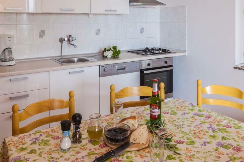 Apartmani Mudronja Murter Exterior foto